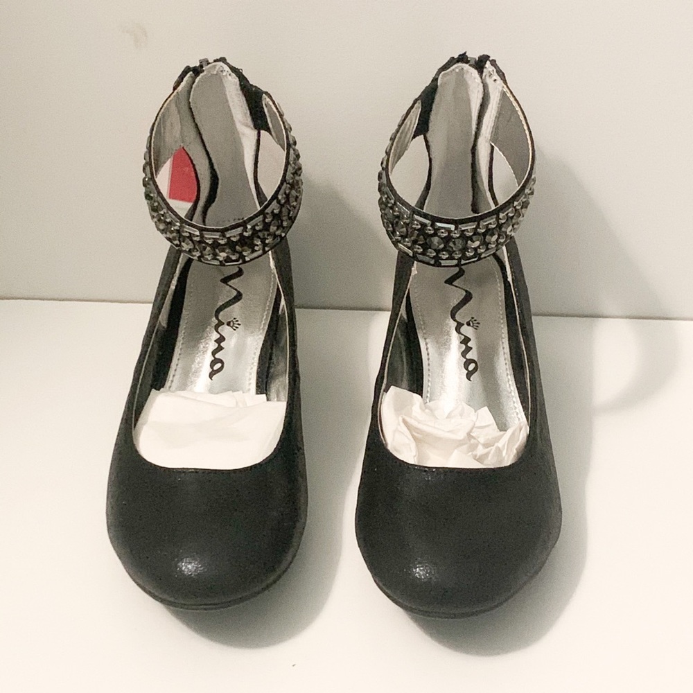 NWT Nina Charleen pumps. (kids)